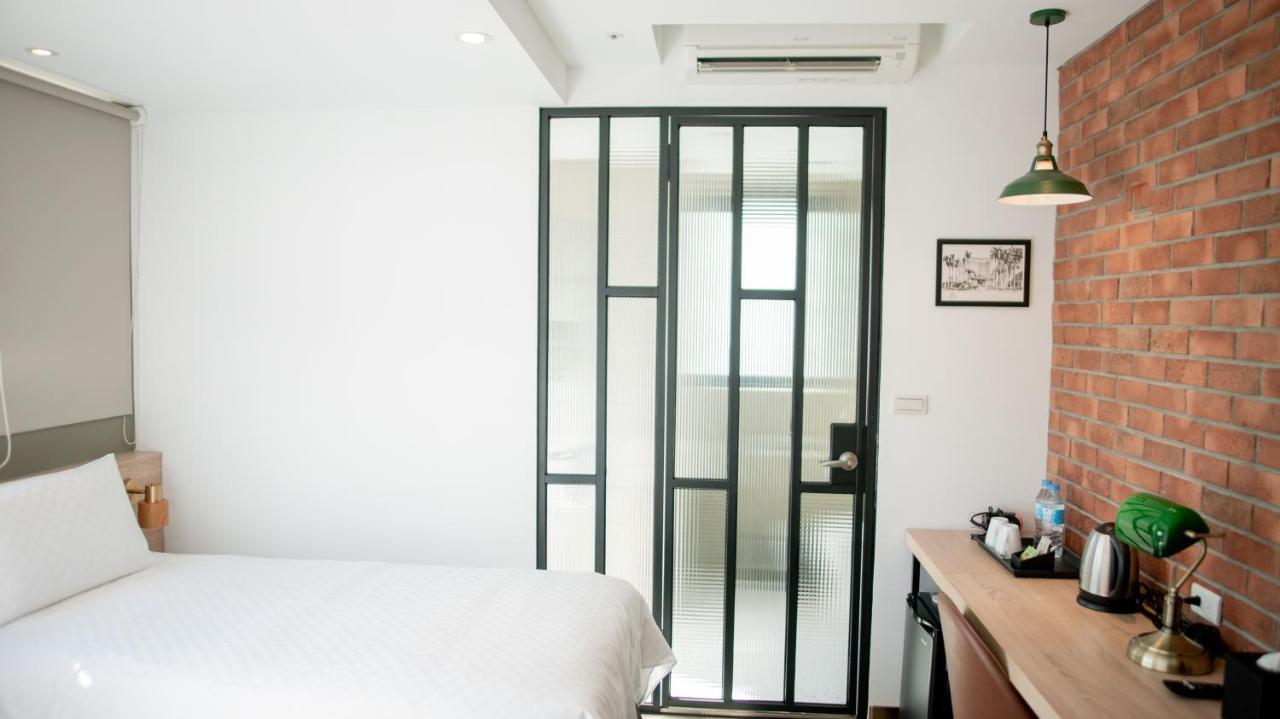 City Center Hotel Taichung Esterno foto